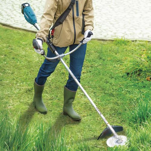 マキタ MUR196UD 充電式草刈機